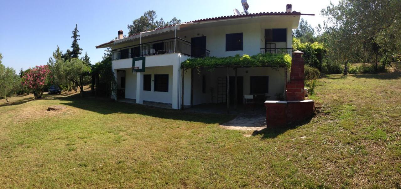 Secluded 1.8 Acre Garden Villa, For Exclusive Use With Stunning Views. Kalandra 外观 照片