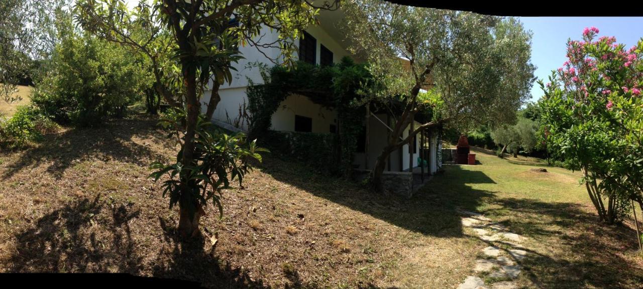 Secluded 1.8 Acre Garden Villa, For Exclusive Use With Stunning Views. Kalandra 外观 照片